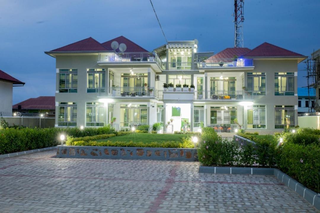The City Block Apartment Bujumbura Esterno foto