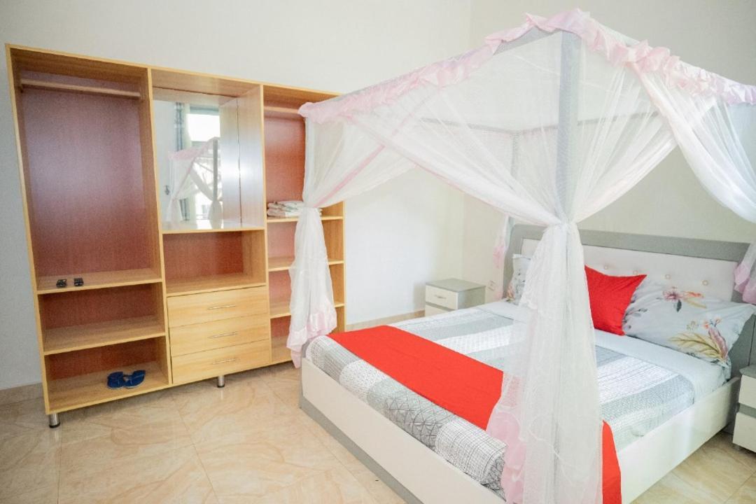 The City Block Apartment Bujumbura Esterno foto