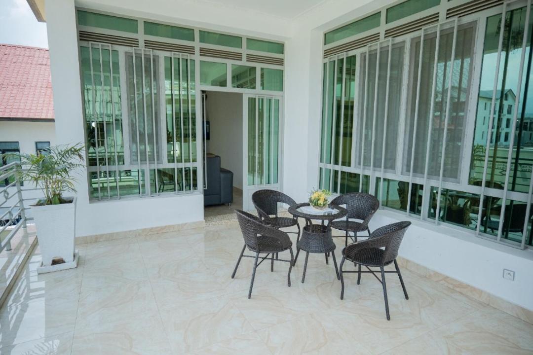 The City Block Apartment Bujumbura Esterno foto